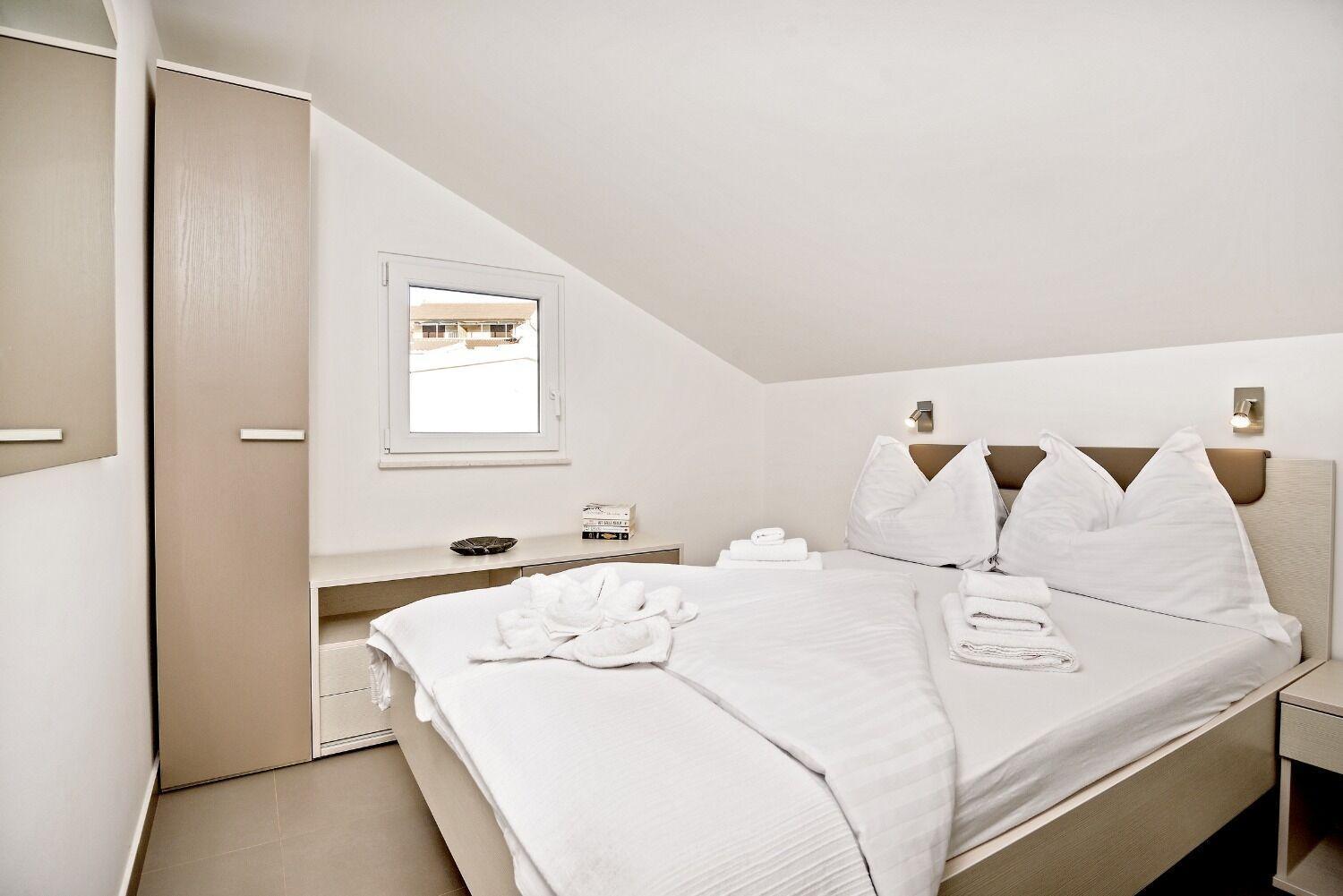 Apartments Bisernica-With Pool Ražanj Zewnętrze zdjęcie