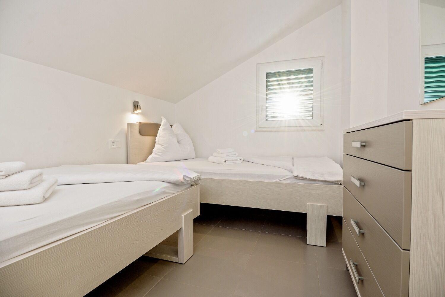 Apartments Bisernica-With Pool Ražanj Zewnętrze zdjęcie