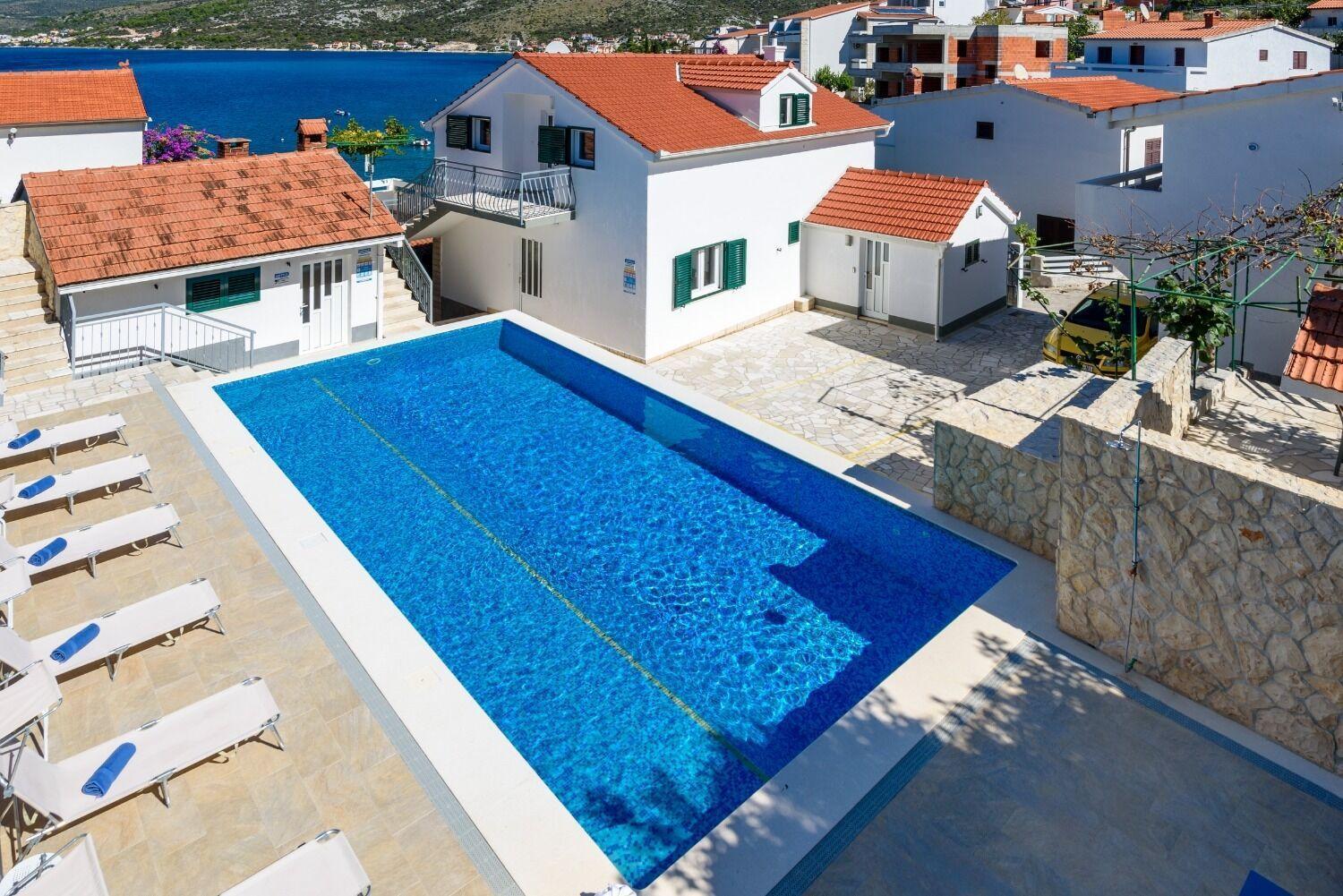 Apartments Bisernica-With Pool Ražanj Zewnętrze zdjęcie